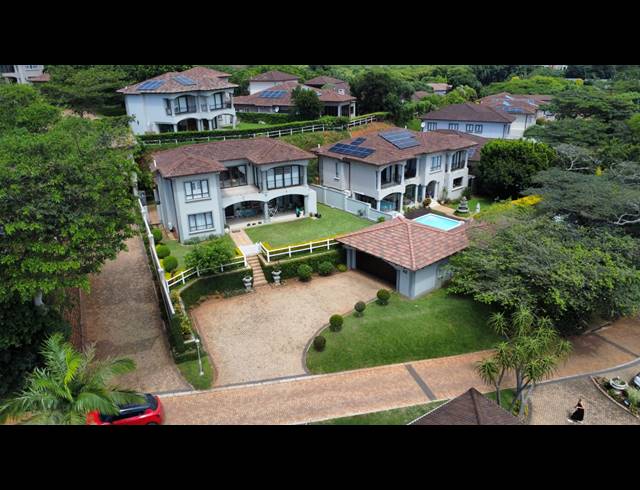 3 BEDROOM HOUSE FOR SALE IN UMHLALI GOLF ESTATE